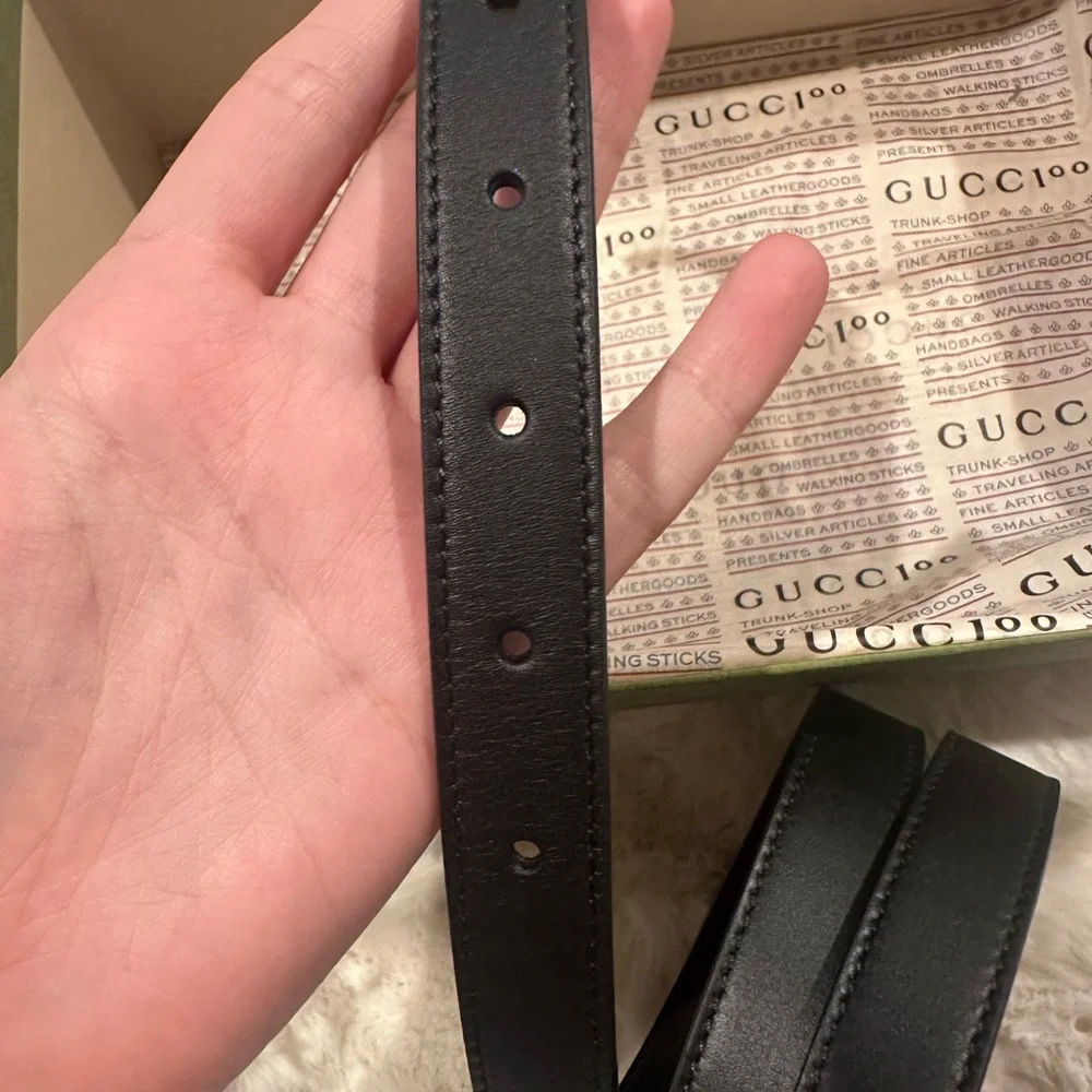 Gucci Black Leather Belt with Silver Buckle - Picture 7 of 11